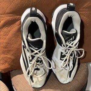 Nike Black and White Men's GIANNIS Sneakers